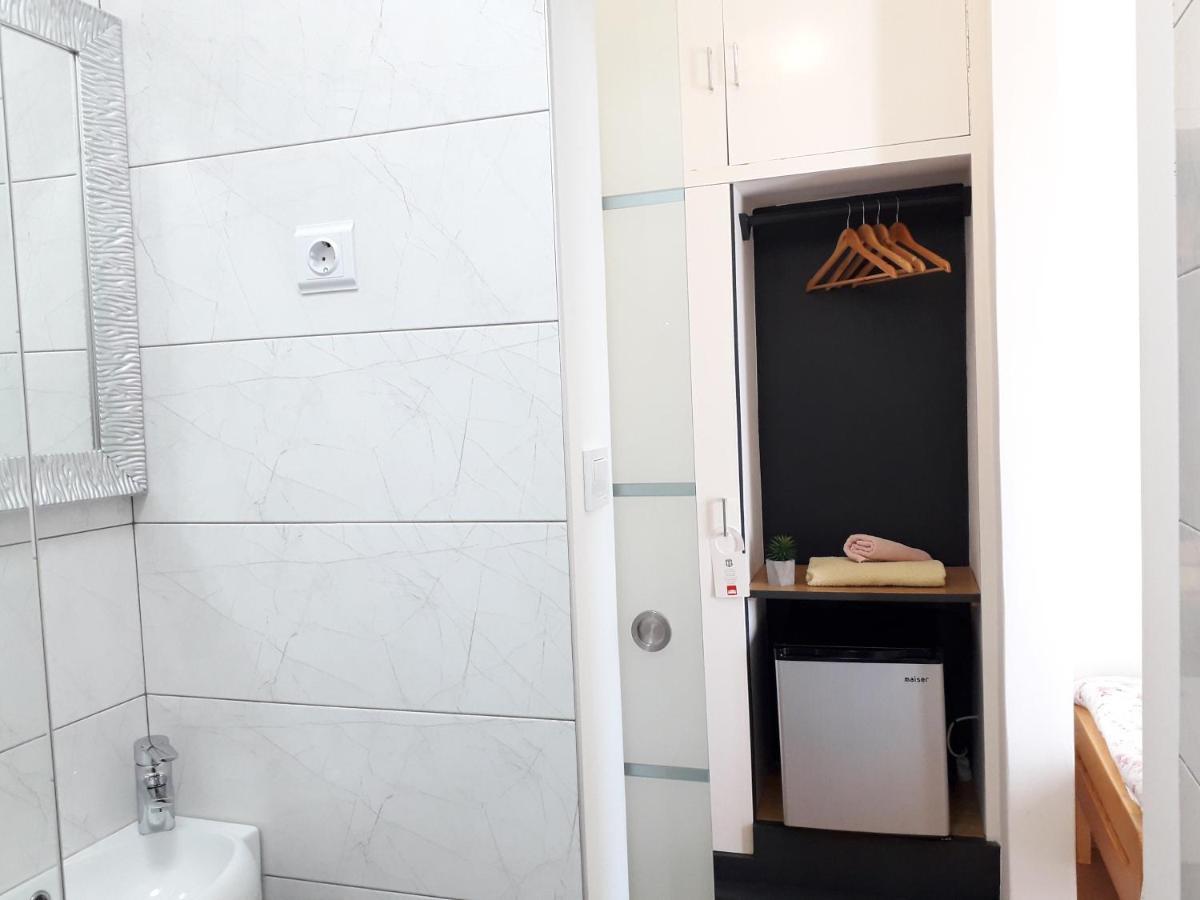 סבטי פטר Hollywood Rooms מראה חיצוני תמונה